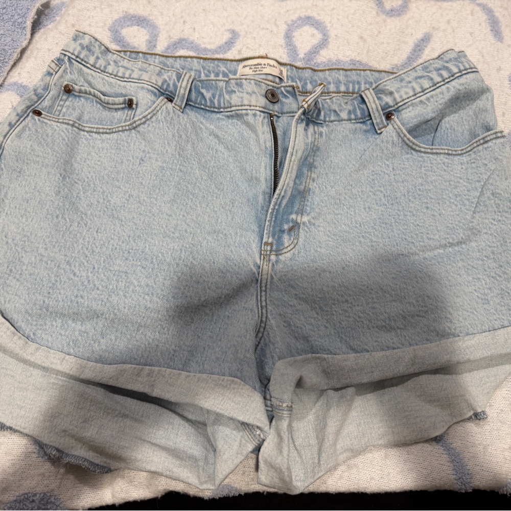 Abercrombie & Fitch Light Wash Jean Shorts